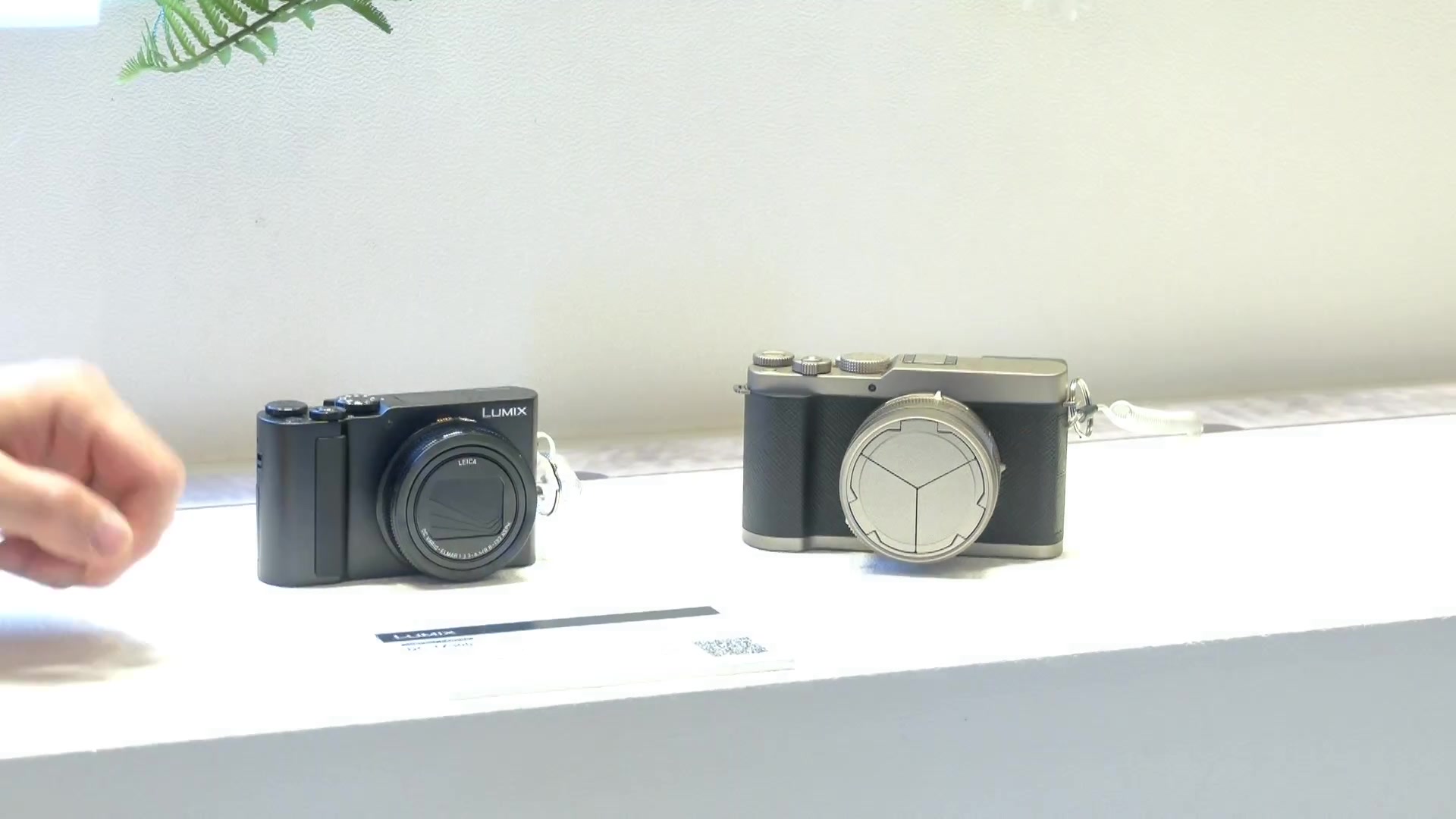 파나소닉, LX10·TX300 으로 컴팩트 카메라 시장 공략